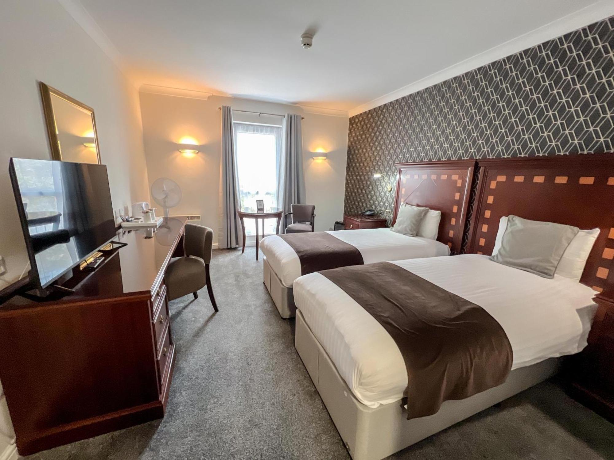 Manor Of Groves Hotel, Golf & Health Club سوبريدجورث المظهر الخارجي الصورة