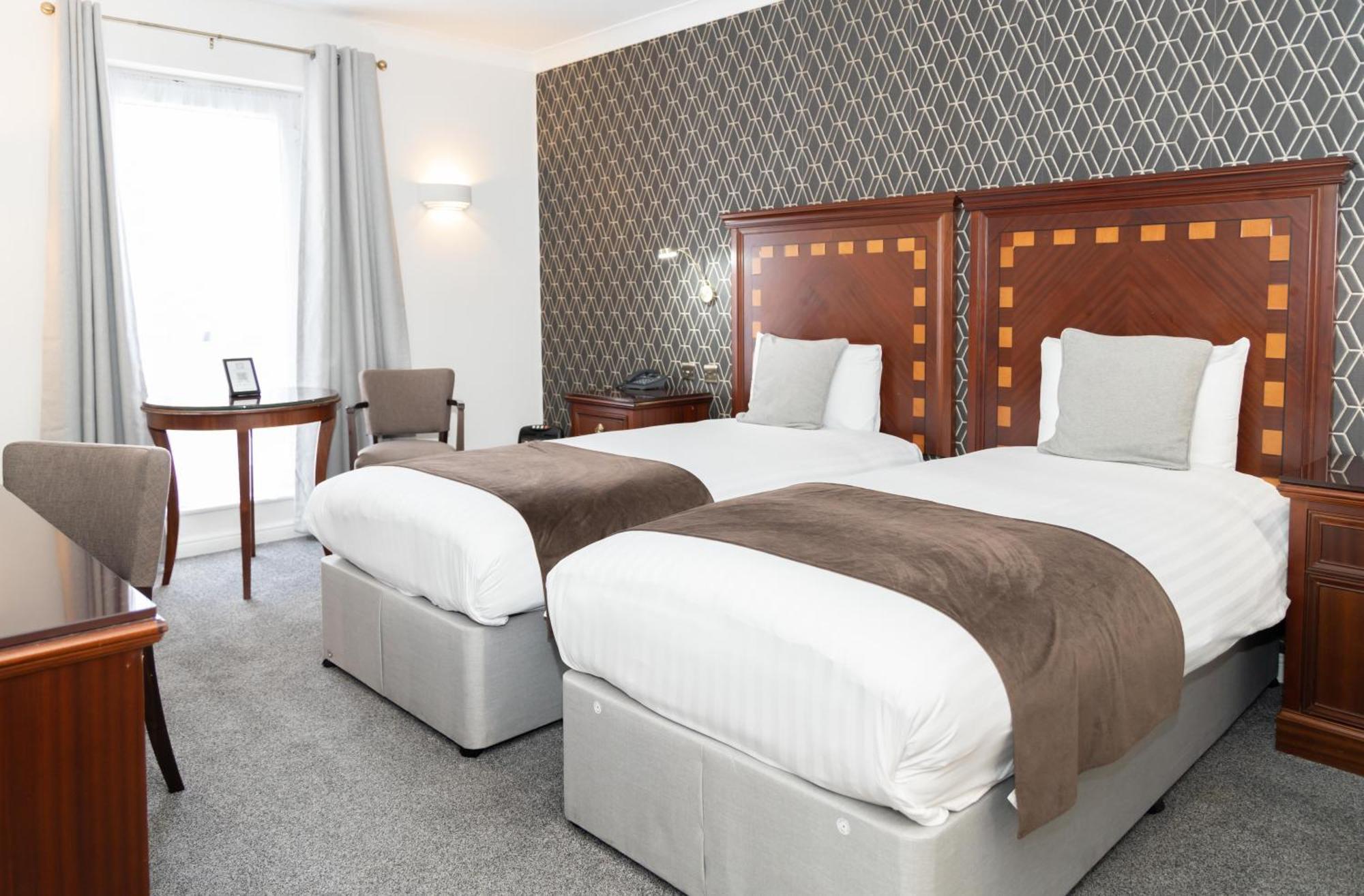 Manor Of Groves Hotel, Golf & Health Club سوبريدجورث المظهر الخارجي الصورة