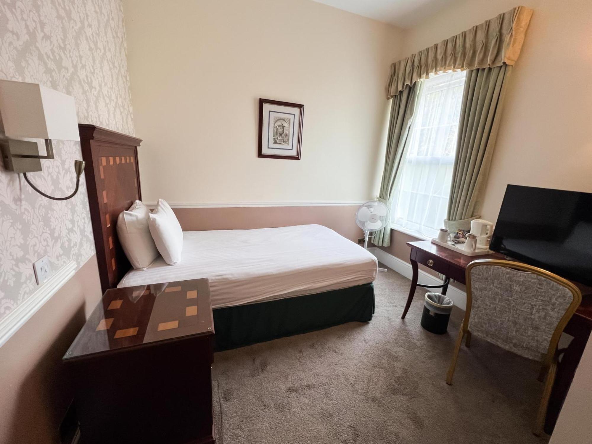 Manor Of Groves Hotel, Golf & Health Club سوبريدجورث المظهر الخارجي الصورة